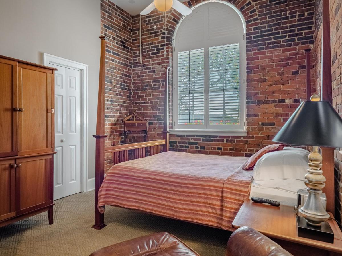 The Front Street Inn Wilmington Bagian luar foto